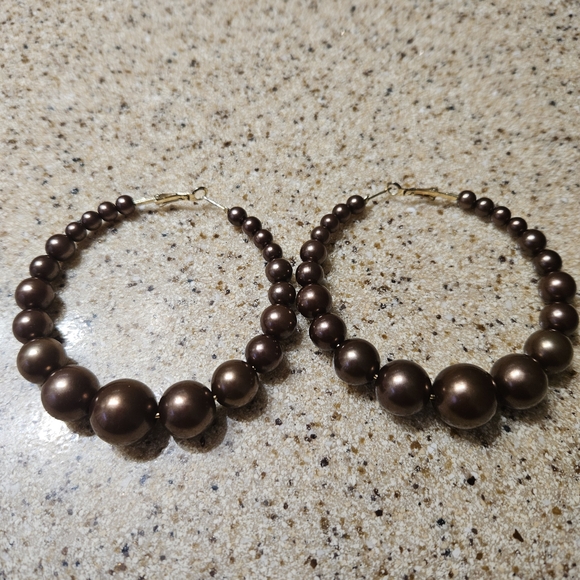 Hoop Mobb Jewelry - HOOP MOBB Pearl Girls Chocolate Beaded Pearl Large Hoop Earrings